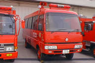 ���{���r�p