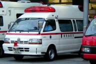 ��{���@���~�}