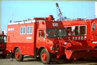 �����~������